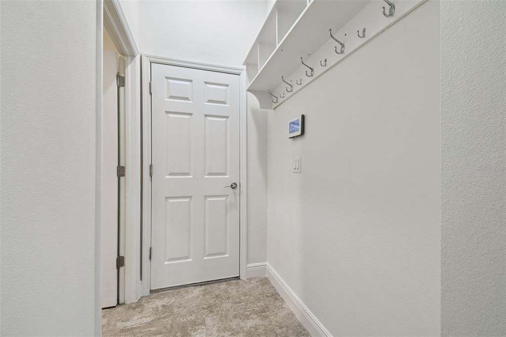 En Venta: $699,000 (4 camas, 3 baños, 3160 Pies cuadrados)