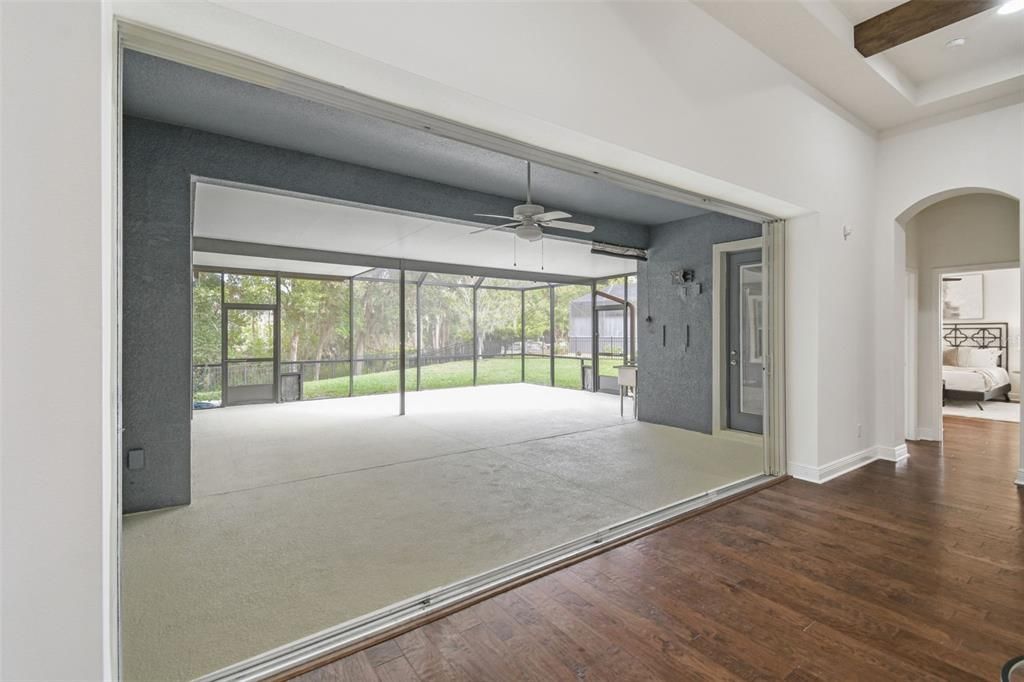 En Venta: $699,000 (4 camas, 3 baños, 3160 Pies cuadrados)