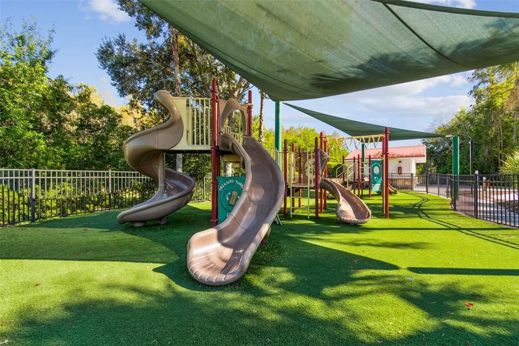 En Venta: $699,000 (4 camas, 3 baños, 3160 Pies cuadrados)