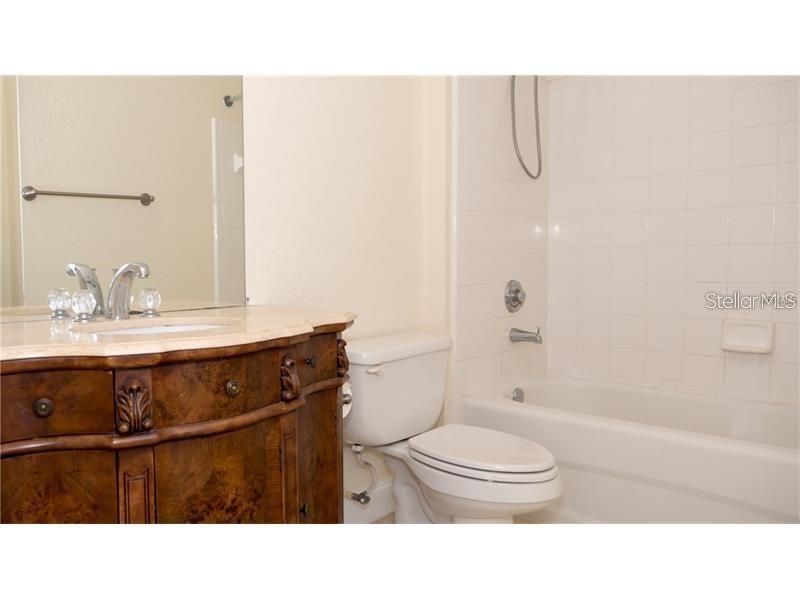 For Rent: $1,750 (2 beds, 2 baths, 1080 Square Feet)