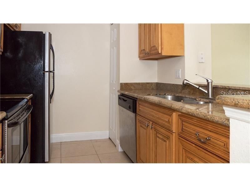 For Rent: $1,750 (2 beds, 2 baths, 1080 Square Feet)