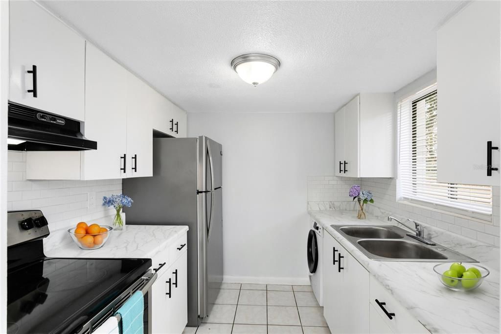 出租: $1,495 (2 贝兹, 1 浴室, 750 平方英尺)