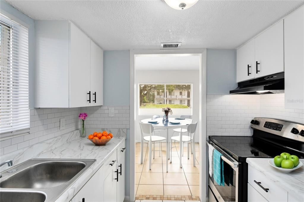 出租: $1,495 (2 贝兹, 1 浴室, 750 平方英尺)