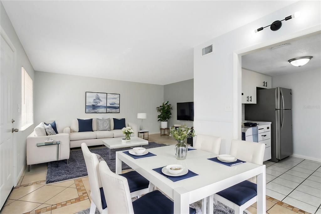 出租: $1,495 (2 贝兹, 1 浴室, 750 平方英尺)