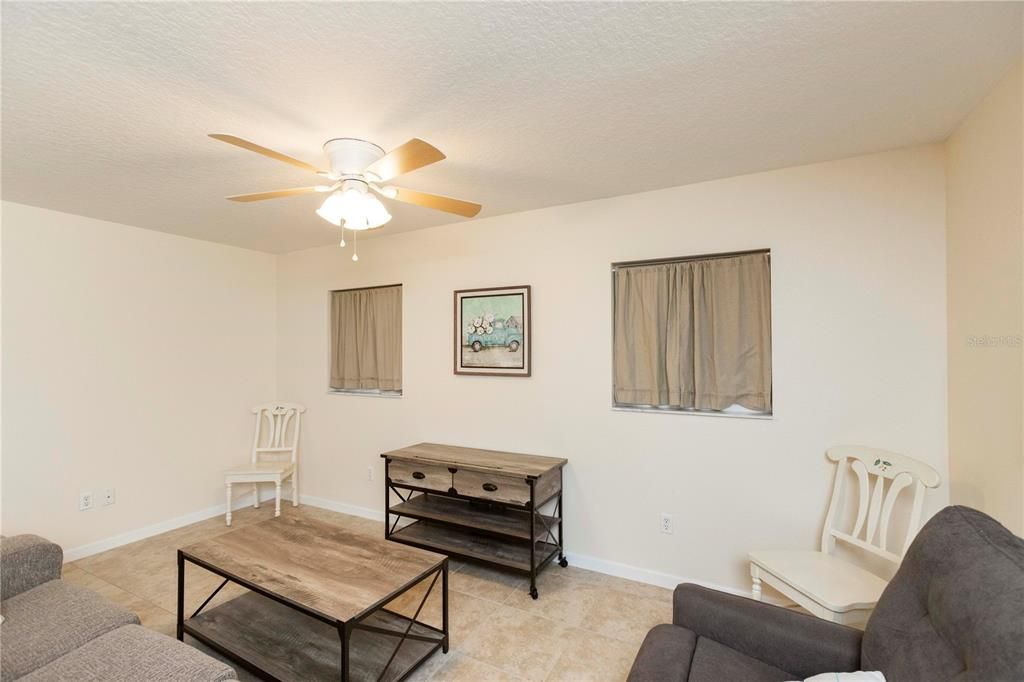 For Sale: $925,000 (5 beds, 3 baths, 4774 Square Feet)