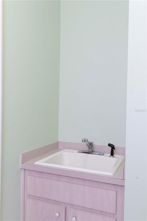 For Sale: $925,000 (5 beds, 3 baths, 4774 Square Feet)