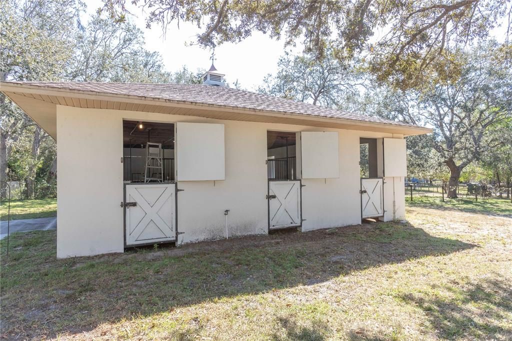 For Sale: $925,000 (5 beds, 3 baths, 4774 Square Feet)