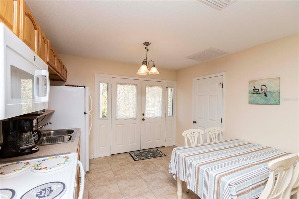 For Sale: $925,000 (5 beds, 3 baths, 4774 Square Feet)