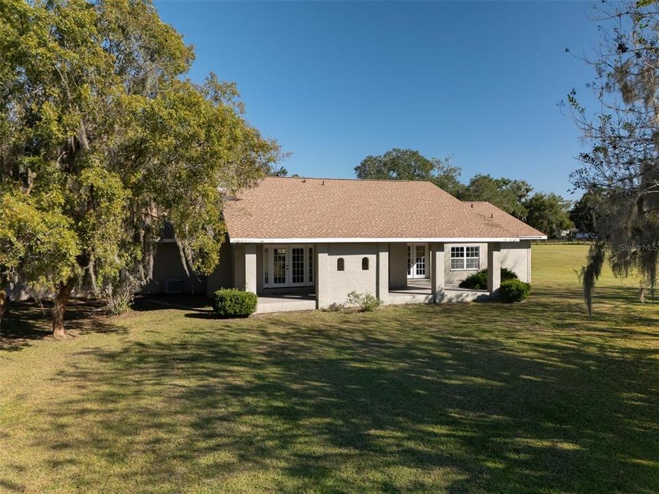 En Venta: $1,100,000 (3 camas, 2 baños, 2065 Pies cuadrados)