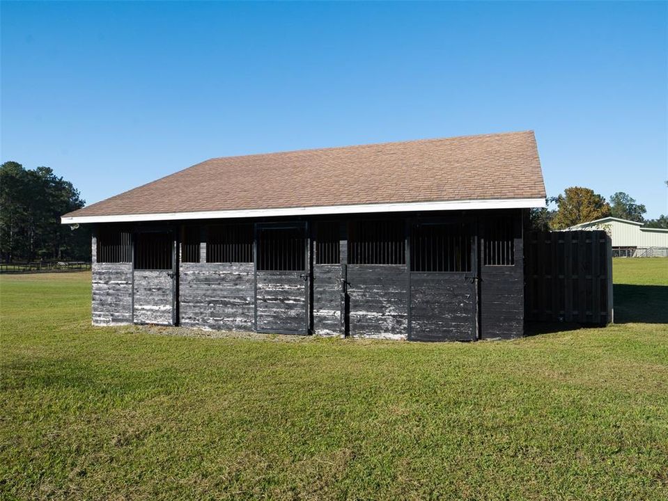 En Venta: $1,100,000 (3 camas, 2 baños, 2065 Pies cuadrados)