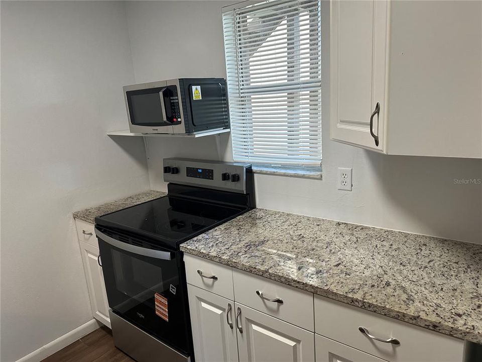 For Rent: $1,250 (1 beds, 1 baths, 543 Square Feet)
