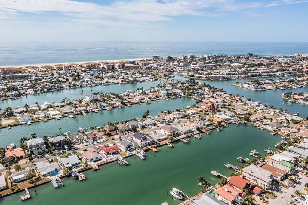 En Venta: $1,125,000 (3 camas, 2 baños, 1572 Pies cuadrados)