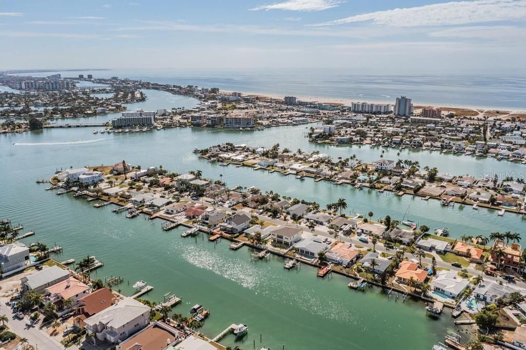 En Venta: $1,125,000 (3 camas, 2 baños, 1572 Pies cuadrados)