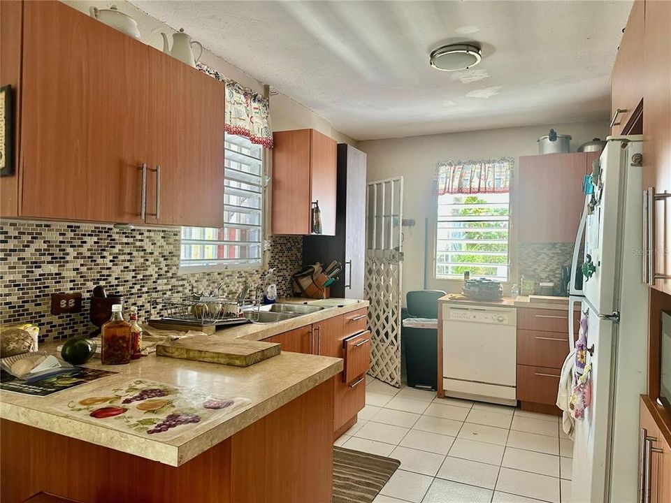 For Sale: $475,000 (7 beds, 4 baths, 0 Square Feet)