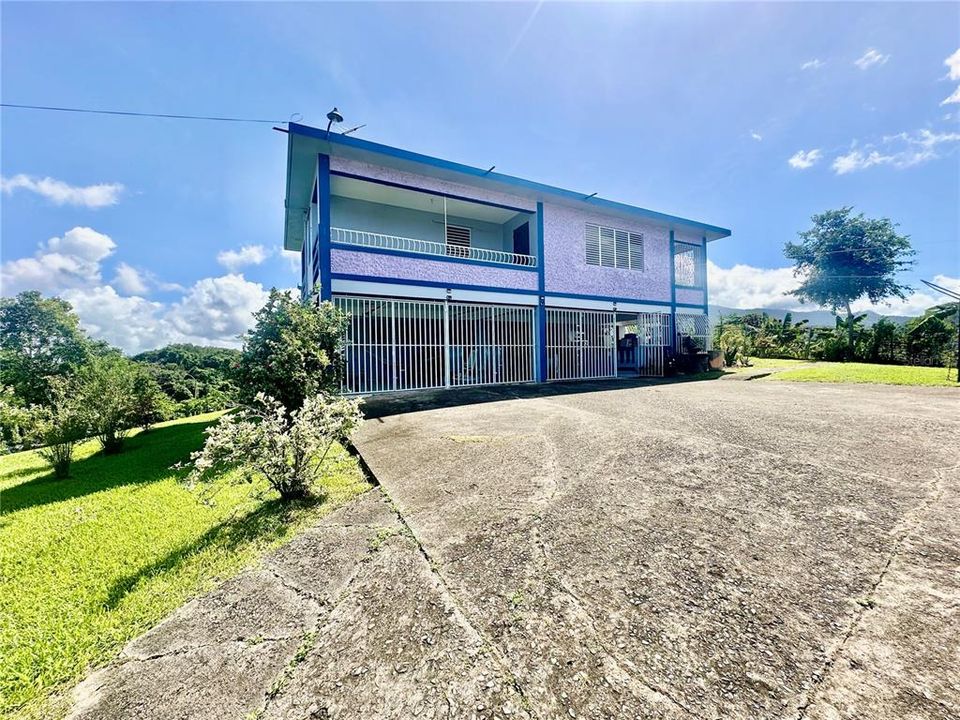 For Sale: $475,000 (7 beds, 4 baths, 0 Square Feet)