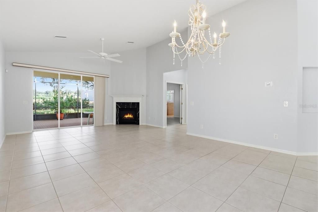 En Venta: $249,000 (2 camas, 2 baños, 1616 Pies cuadrados)