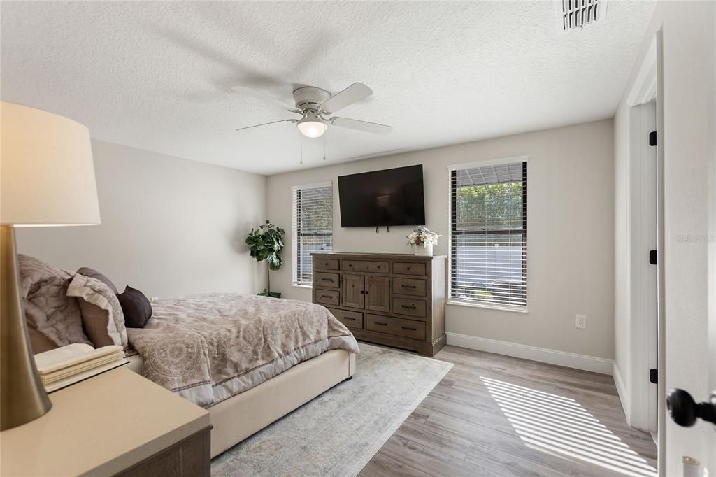 待售: $799,000 (3 贝兹, 2 浴室, 1739 平方英尺)