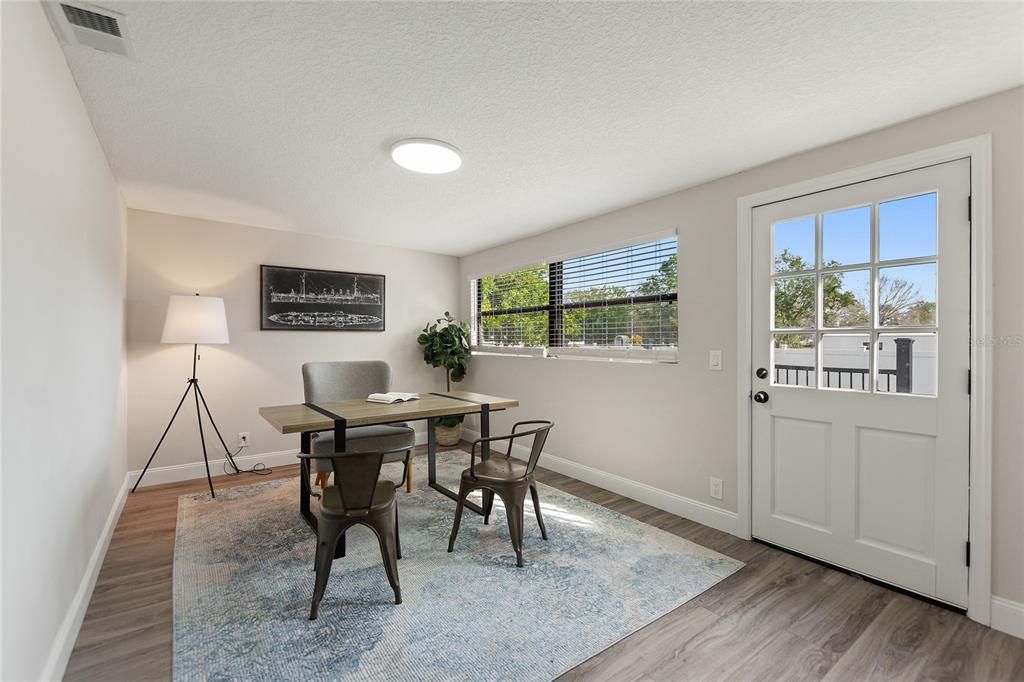 待售: $799,000 (3 贝兹, 2 浴室, 1739 平方英尺)