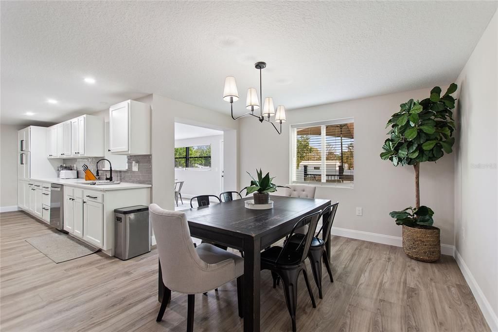 待售: $799,000 (3 贝兹, 2 浴室, 1739 平方英尺)