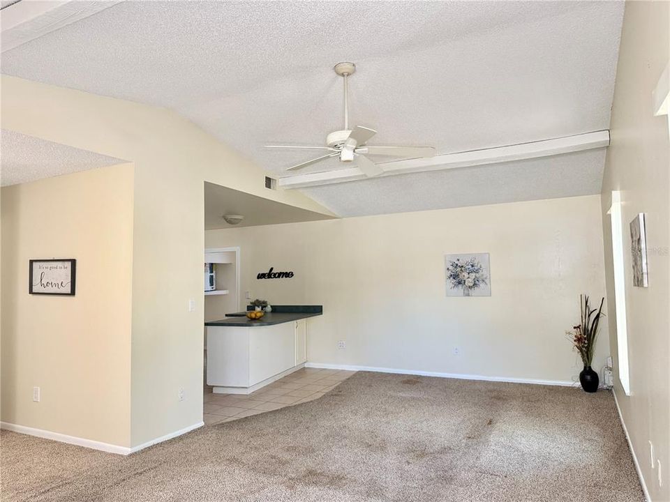 En Venta: $335,000 (3 camas, 2 baños, 1184 Pies cuadrados)