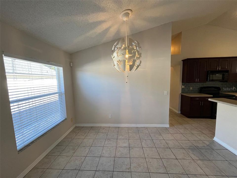 出租: $2,067 (3 贝兹, 2 浴室, 1459 平方英尺)