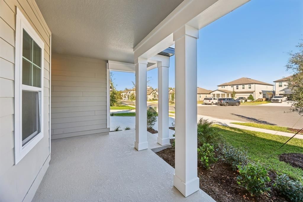 合同活跃: $499,990 (4 贝兹, 2 浴室, 1906 平方英尺)