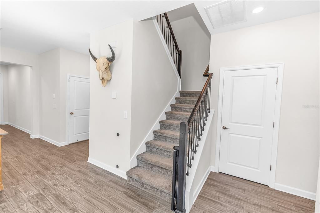 For Sale: $680,000 (5 beds, 4 baths, 3949 Square Feet)