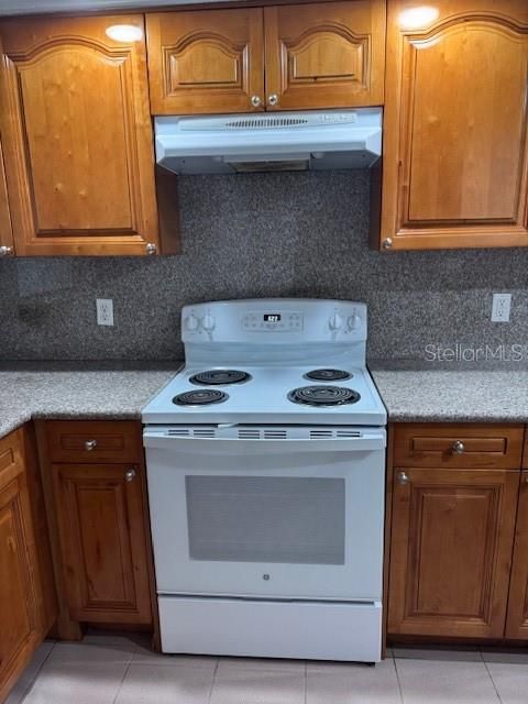 For Rent: $1,595 (2 beds, 2 baths, 1000 Square Feet)