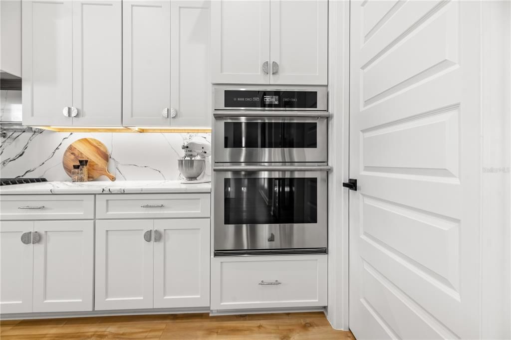 待售: $2,200,000 (4 贝兹, 4 浴室, 3895 平方英尺)