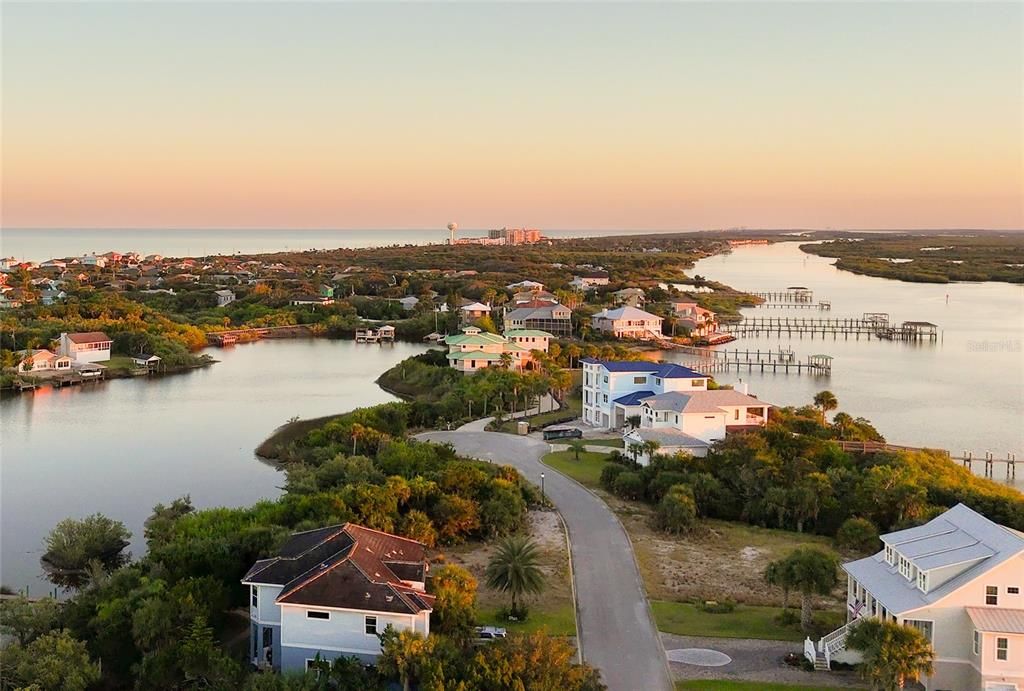 待售: $2,200,000 (4 贝兹, 4 浴室, 3895 平方英尺)