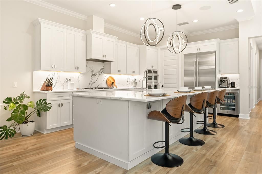 待售: $2,200,000 (4 贝兹, 4 浴室, 3895 平方英尺)