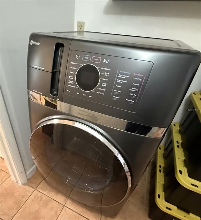 En Venta: $325,000 (3 camas, 2 baños, 1719 Pies cuadrados)