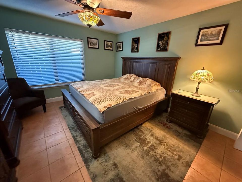 En Venta: $325,000 (3 camas, 2 baños, 1719 Pies cuadrados)