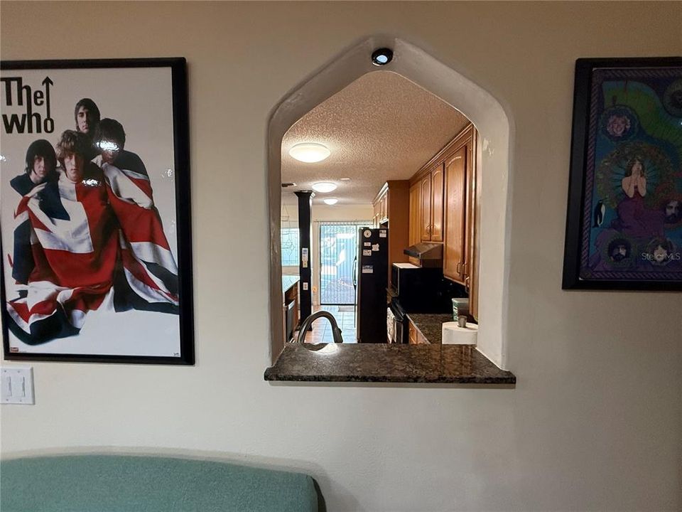 En Venta: $325,000 (3 camas, 2 baños, 1719 Pies cuadrados)