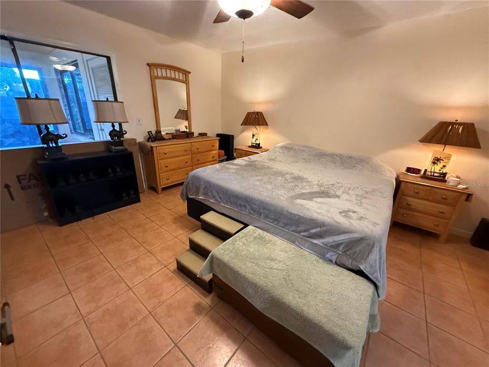 En Venta: $325,000 (3 camas, 2 baños, 1719 Pies cuadrados)