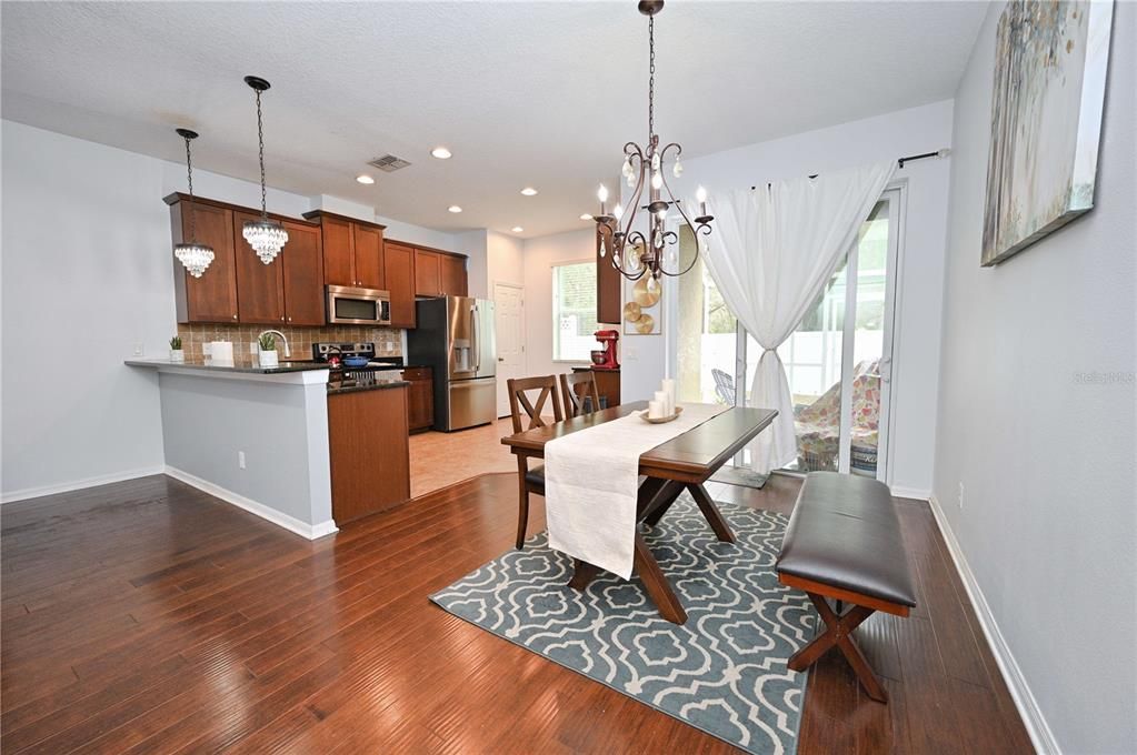 For Rent: $2,760 (3 beds, 2 baths, 1989 Square Feet)