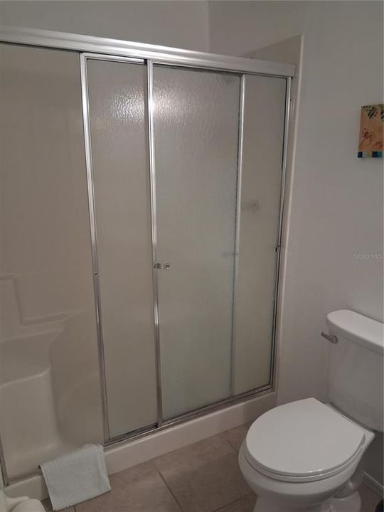 На продажу: $305,000 (2 спален, 2 ванн, 906 Квадратных фут)