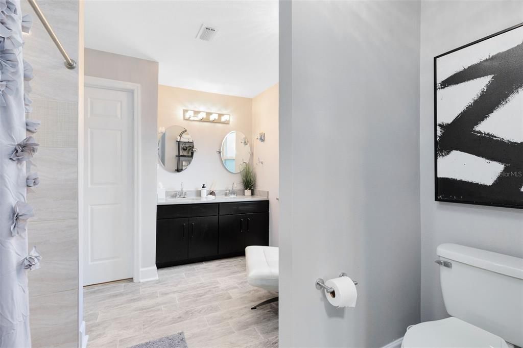 待售: $499,999 (3 贝兹, 2 浴室, 2261 平方英尺)