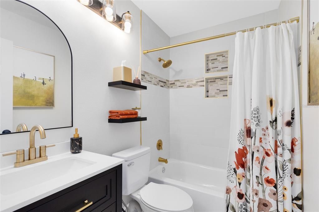 待售: $499,999 (3 贝兹, 2 浴室, 2261 平方英尺)