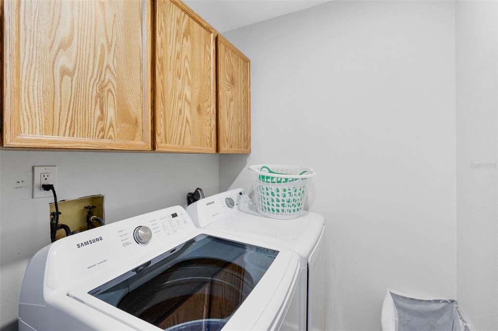 待售: $499,999 (3 贝兹, 2 浴室, 2261 平方英尺)