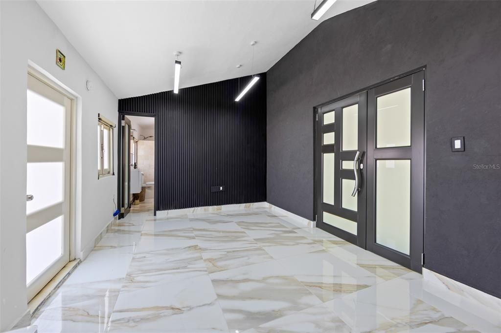 For Sale: $2,095,000 (7 beds, 5 baths, 3721 Square Feet)