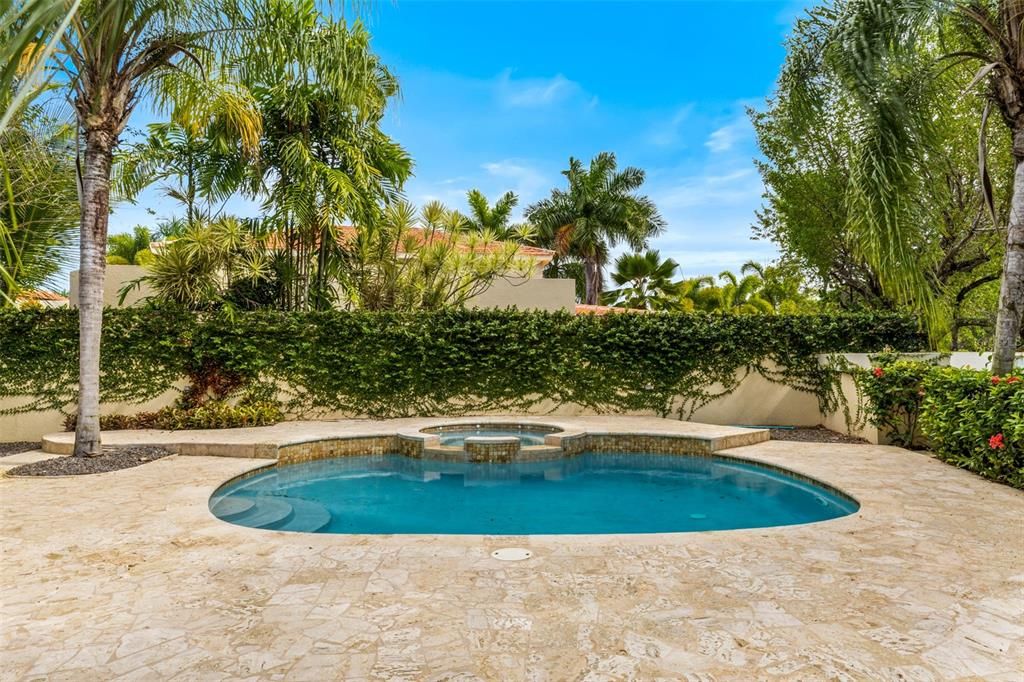 For Sale: $2,095,000 (7 beds, 5 baths, 3721 Square Feet)