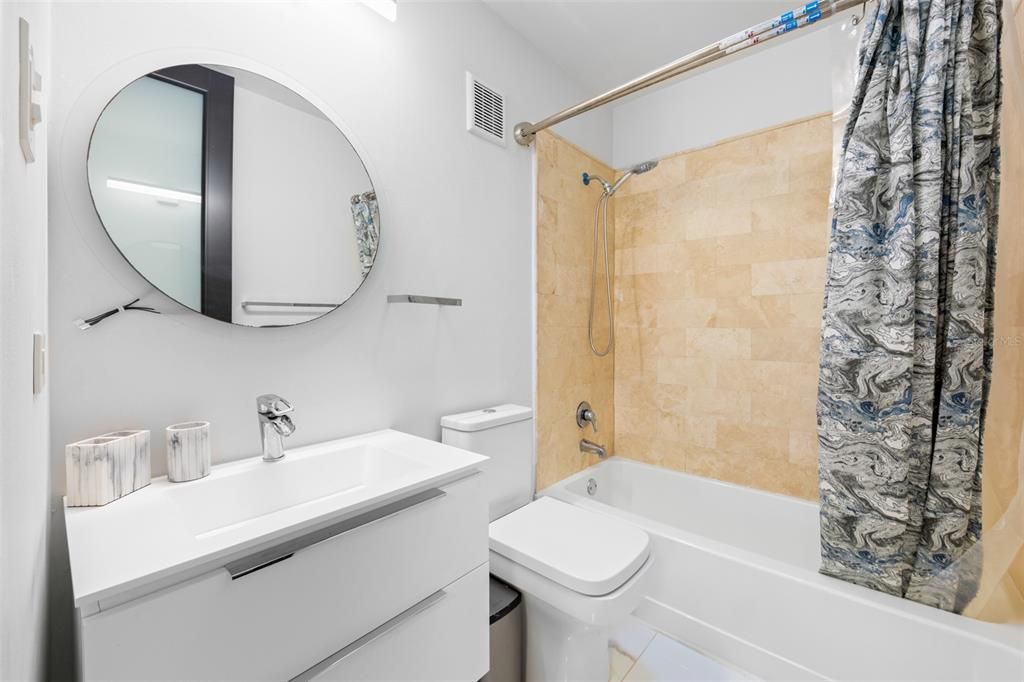 For Sale: $2,095,000 (7 beds, 5 baths, 3721 Square Feet)