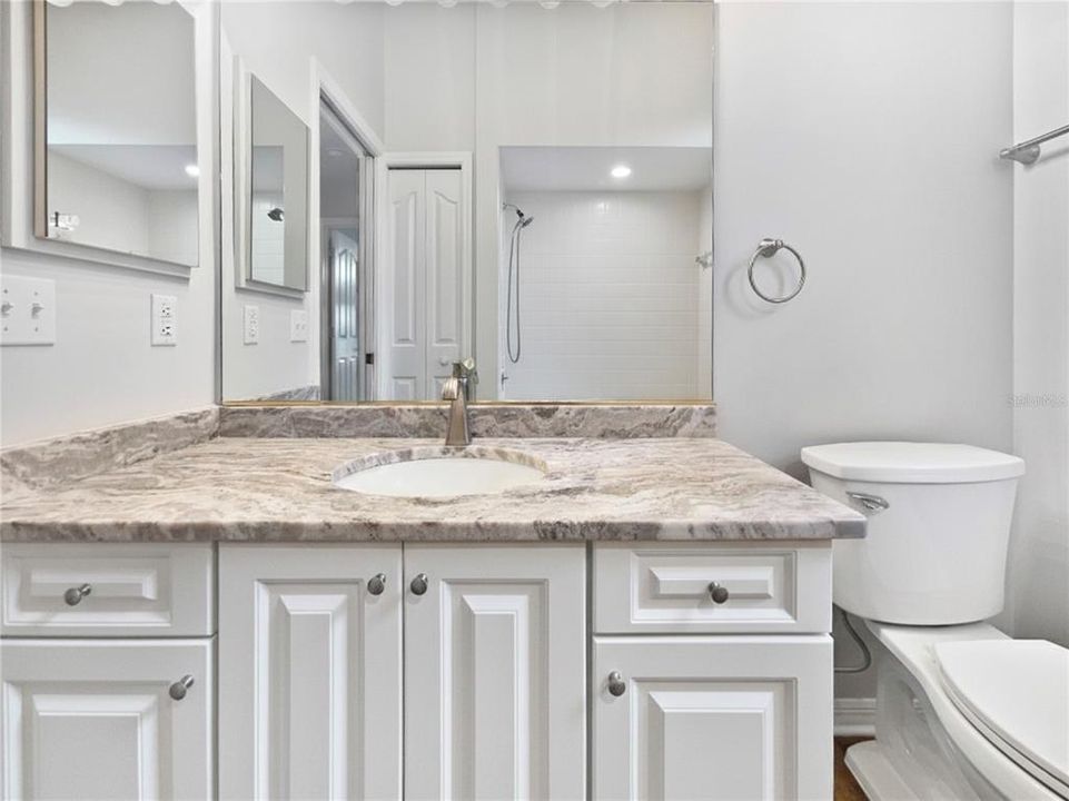 Под контрактом: $518,000 (3 спален, 2 ванн, 1998 Квадратных фут)