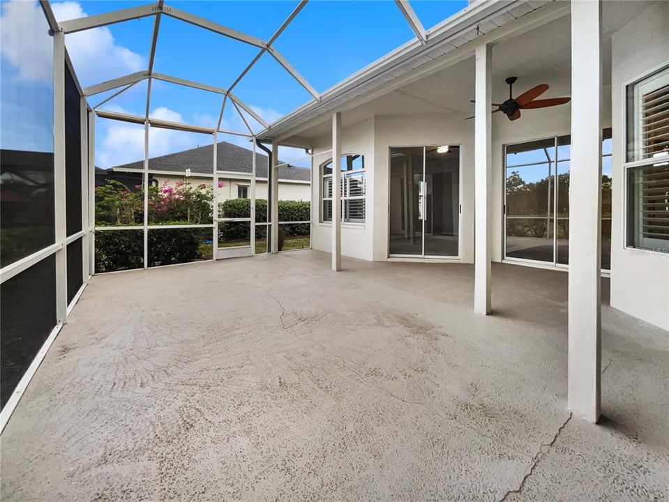 Под контрактом: $518,000 (3 спален, 2 ванн, 1998 Квадратных фут)