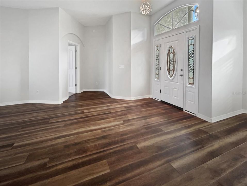 Под контрактом: $518,000 (3 спален, 2 ванн, 1998 Квадратных фут)