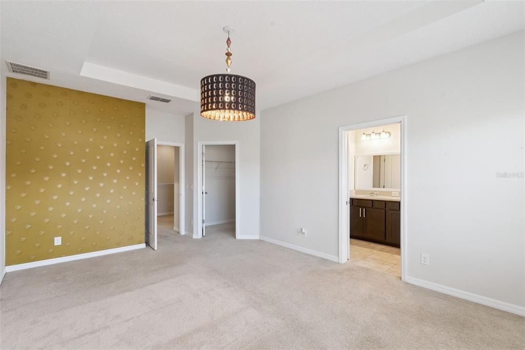 待售: $449,000 (4 贝兹, 3 浴室, 2033 平方英尺)