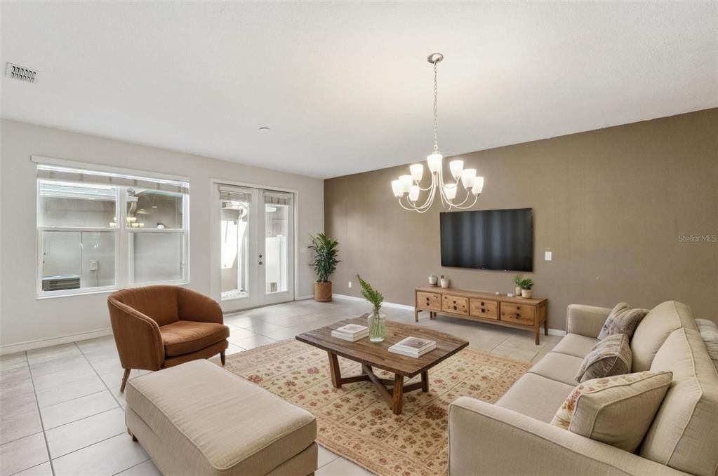 待售: $449,000 (4 贝兹, 3 浴室, 2033 平方英尺)