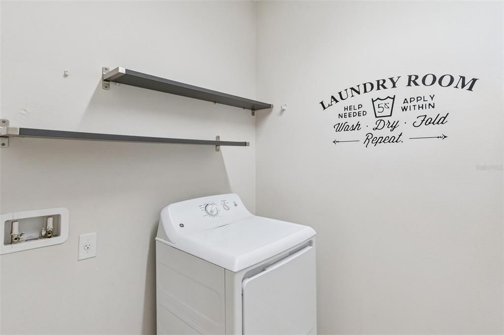 待售: $449,000 (4 贝兹, 3 浴室, 2033 平方英尺)