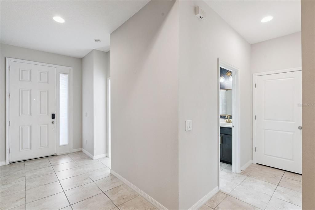 待售: $449,000 (4 贝兹, 3 浴室, 2033 平方英尺)